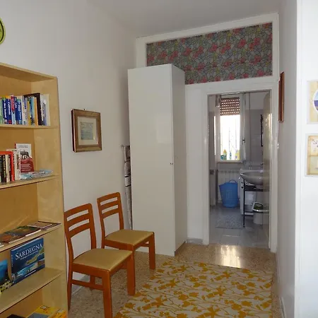 Private Flat In